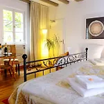 Rhein River - Direkt Am Rhein Гостевой дом 3*