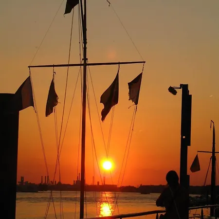 Rhein River - Direkt Am Rhein 3* Leverkusen