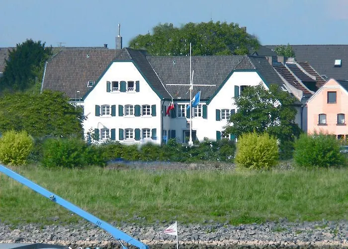 בית הארחה Rhein River - Direkt Am Rhein 3*